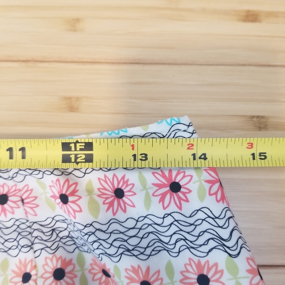 Floral Spring Skirt~size 6 - Picture 4 of 9